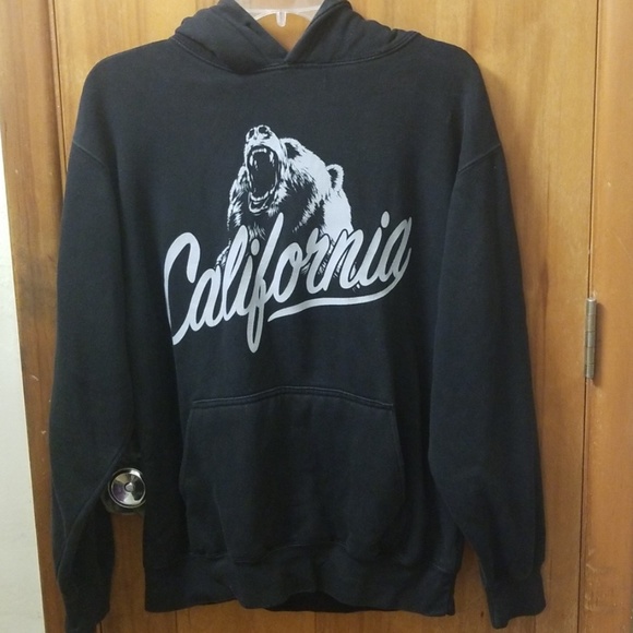Other - California Sweat Shirt with Hoodie